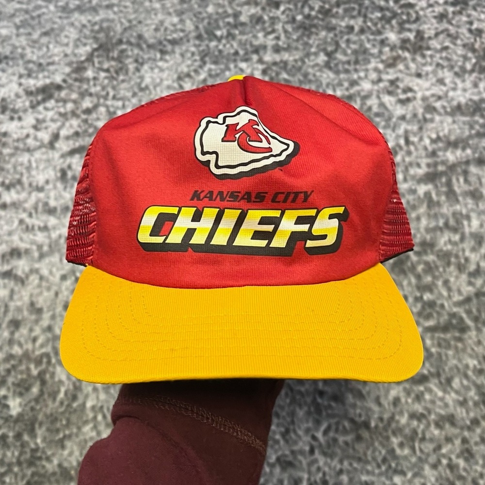 Vintage Kansas City Chiefs New‎ Era Trucker Hat Snap Back NFL 80s 90s Red Yellow